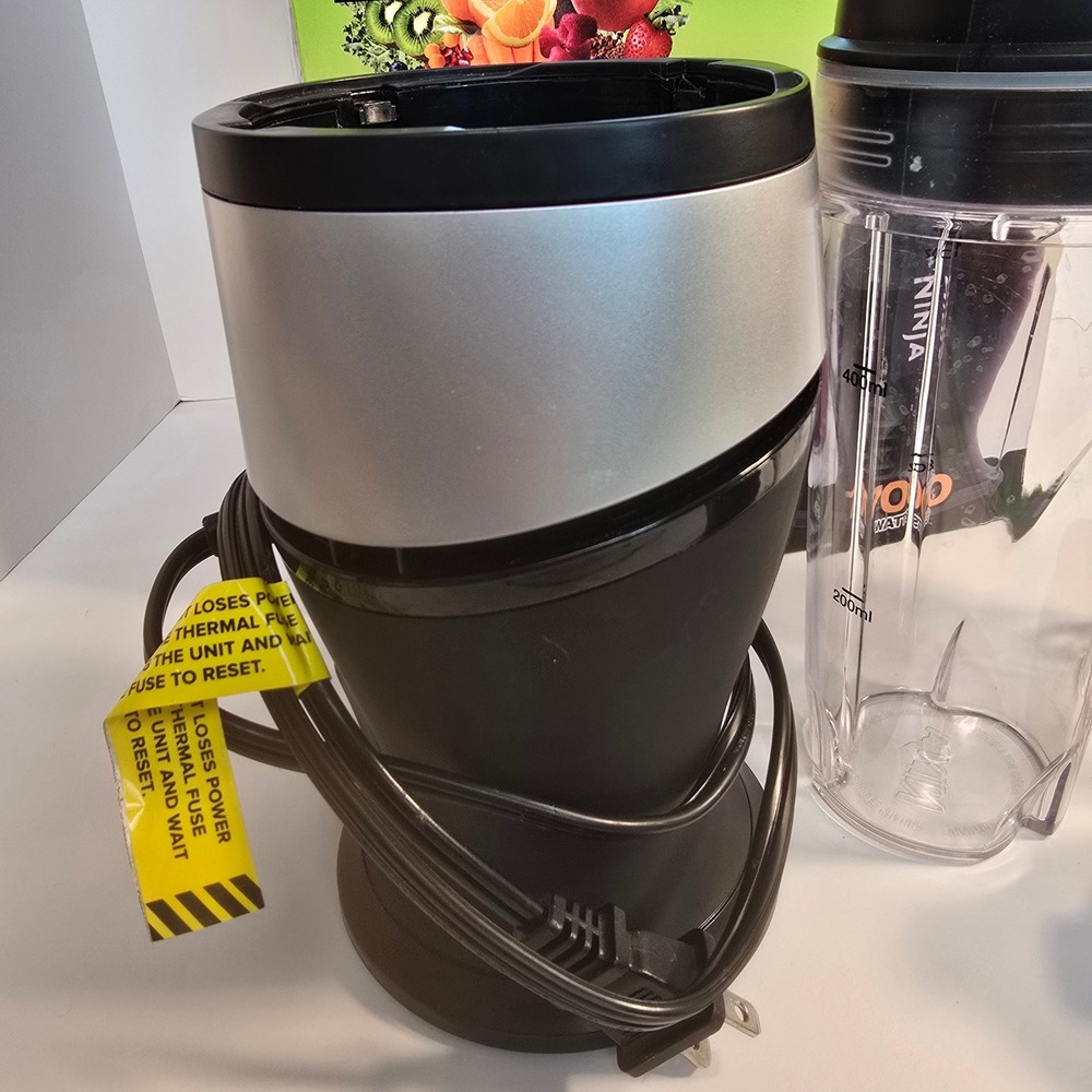 Ninja Fit Personal Blender 700 Watts QB3000SS 16oz Cups Black Silver Open Box - Picture 9 of 16